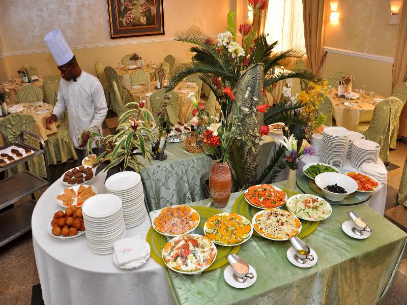 Chelsea Hotel Abuja Exterior foto