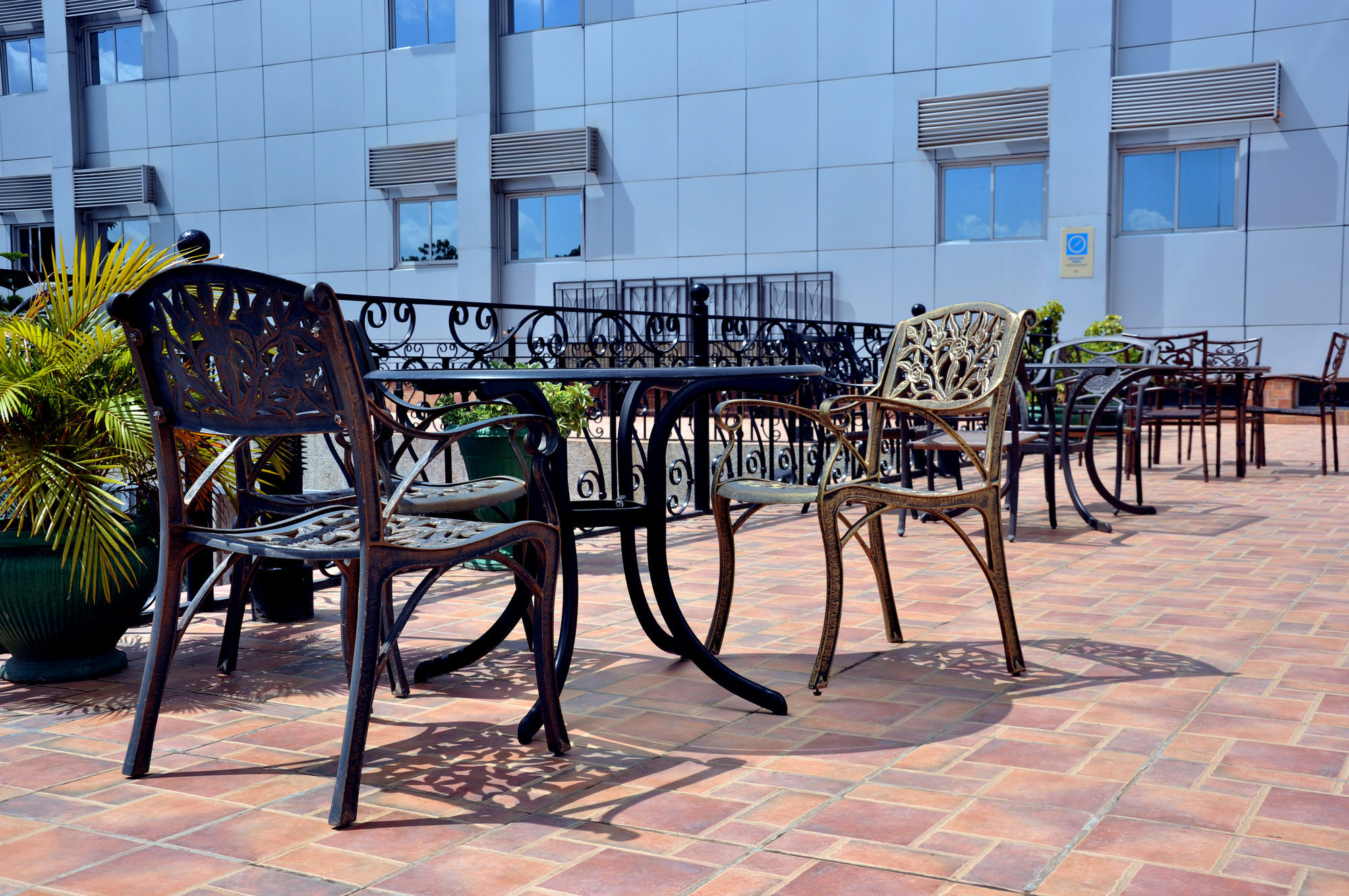 Chelsea Hotel Abuja Exterior foto